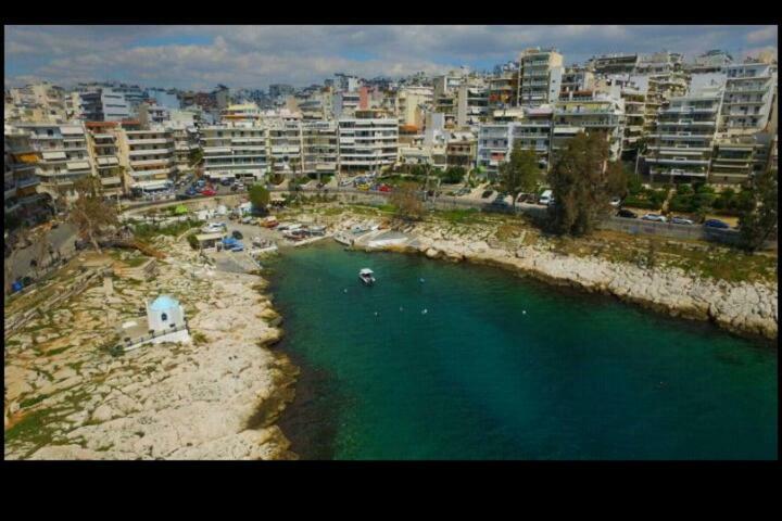 Φωτεινό Διαμέρισμα Πειραιας Apartamento Pireu Exterior foto